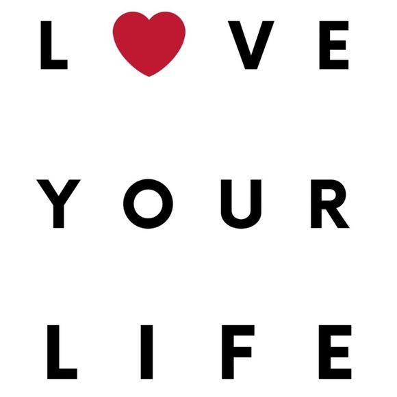 Meet Your Posher! - Picture 2 of 4